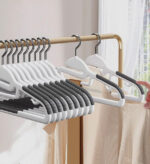 20 Packs Hangers with Non-Slip Design F22 - Image 2