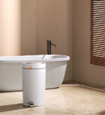 Drawstring Packaging With Hand-Pedal Opening Trash Can - Image 5